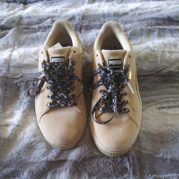 Puma Shoes - Tan Pumas